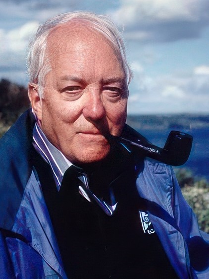 Alexander Kent portrait